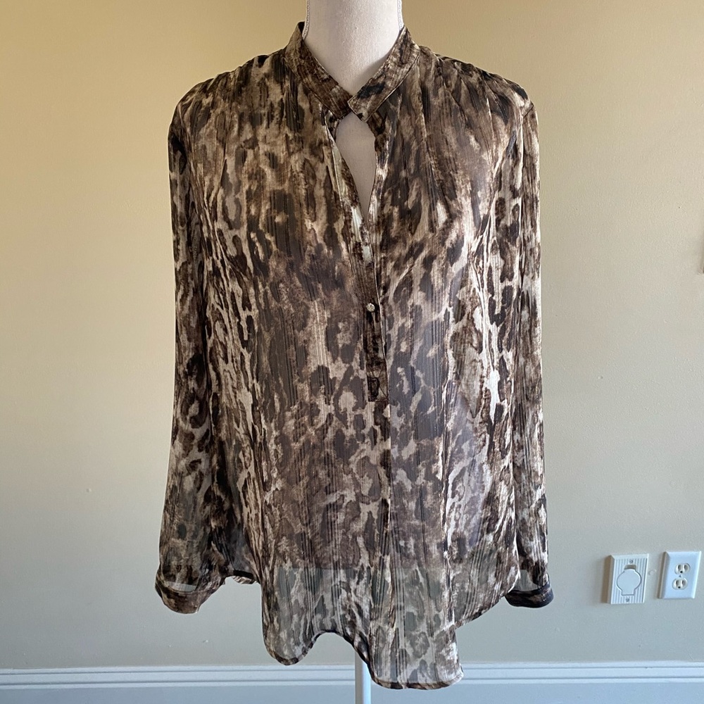 Karen Kane NWT leopard print blouse